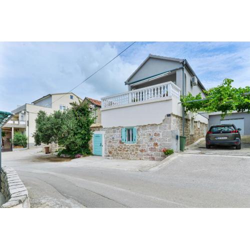 Holiday house with a parking space Pakostane, Biograd - 18982