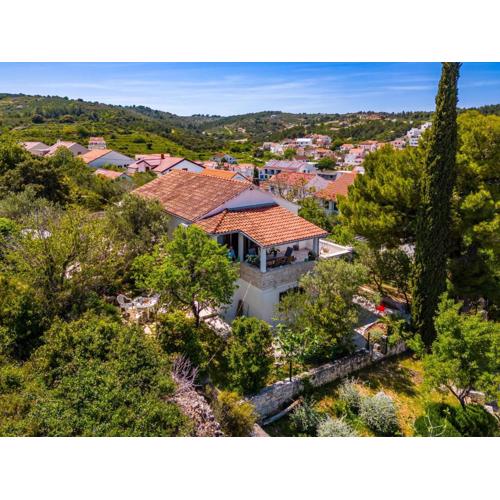 Holiday house with a parking space Sutivan, Brac - 23075