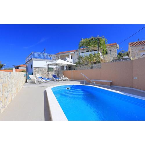 Holiday house with a swimming pool Razanj, Rogoznica - 17904