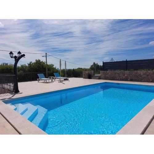 Holiday house with private Pool