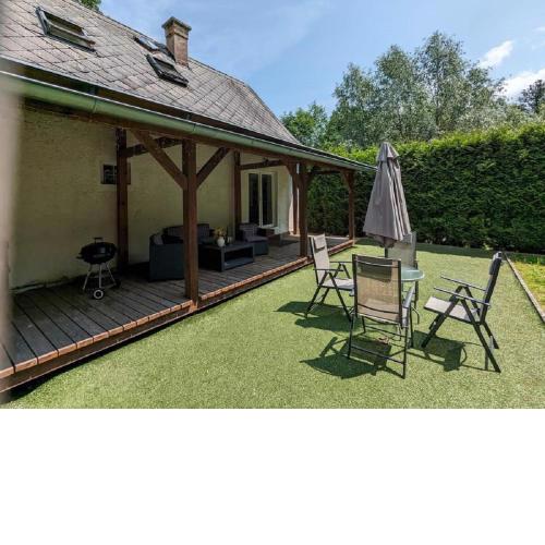Holiday House