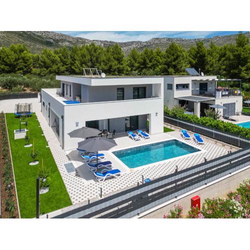 Holiday Villa MI