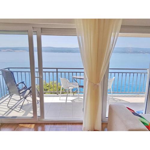 Holidayhome Lisa 1st row to beach