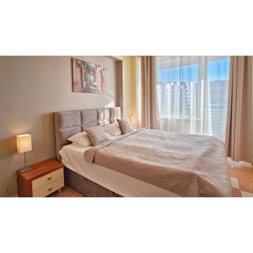 HolidayHomePL Slava New 608 z sypialnią i widokiem na morze
