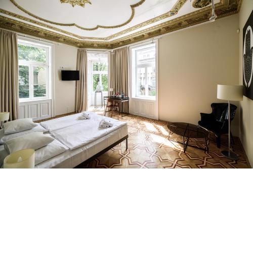 Home Aparthotel