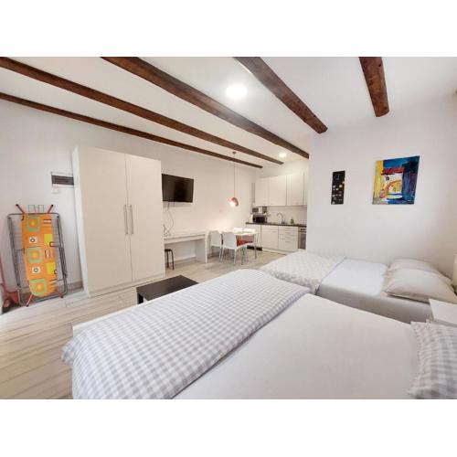 Home Away From Home - Apartment Ilica
