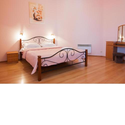 Home Hotel Apartments on Mykhailivska Square - Kiev