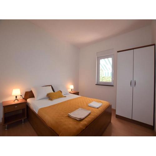 Home with terrace and swimming pool for use , cleaning included
