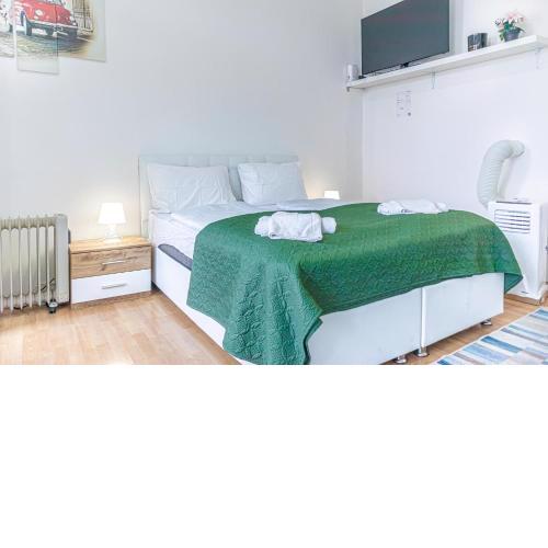Homely Studio Near Millenium Tower