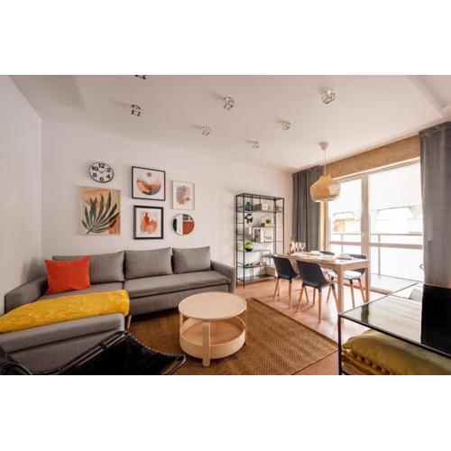 Homini Apartament Parking by Impero