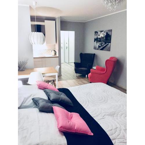 Honey Apartments