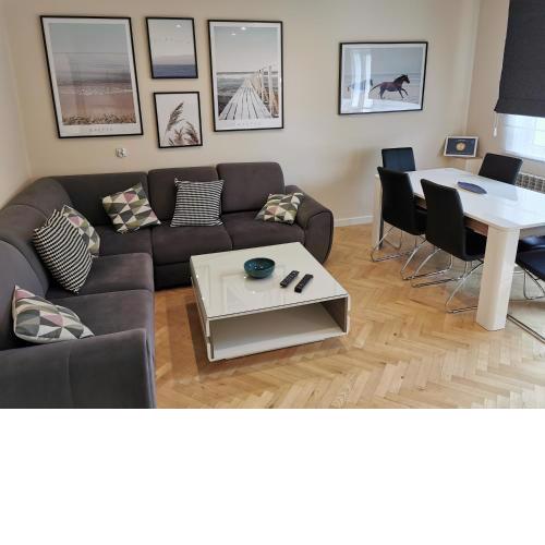 Horizon Lu Apartment by the Sea
