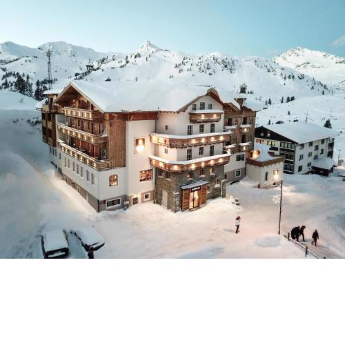 Hotel Alpenland