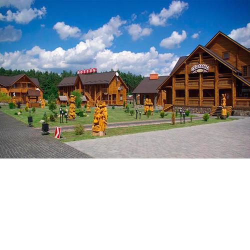 Hotel and restaurant complex Skolmo