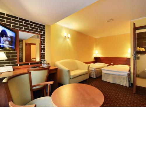 Hotel Astra Tajemniczy Ogród