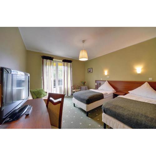 Hotel Belweder - przy hotelu Golebiewski