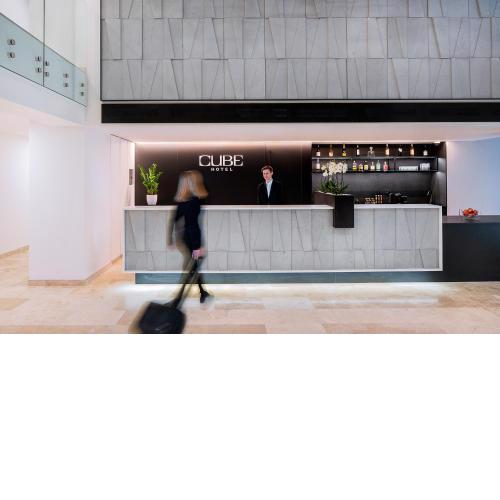 Hotel CUBE Prague