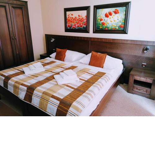 Hotel David with Free Parking