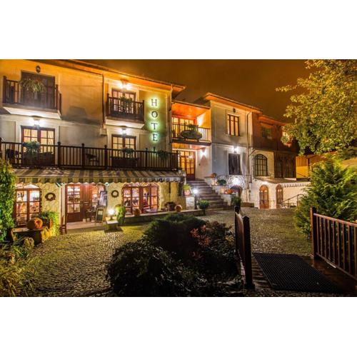 Hotel Dwa Księżyce