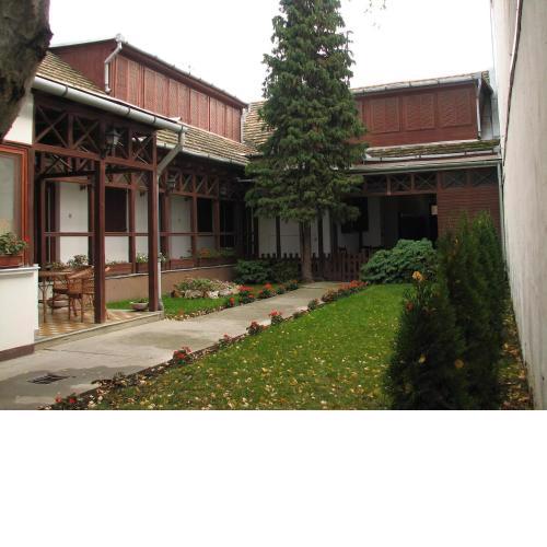 Hotel Fama
