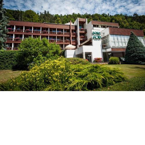 Hotel Flóra