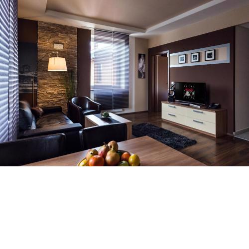 Hotel Garzon Plaza