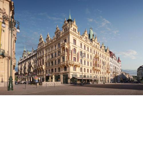 Hotel KINGS COURT