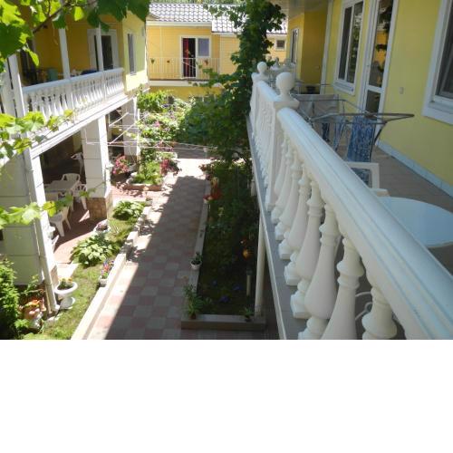 Hotel Lev