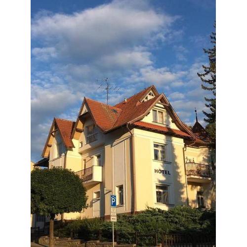 Hotel Lužná