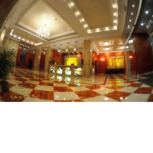 Hotel Mir