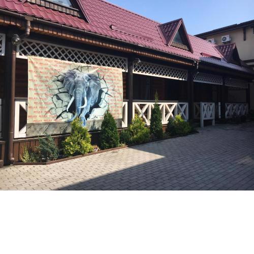 Hotel-Restaurant Complex Relax
