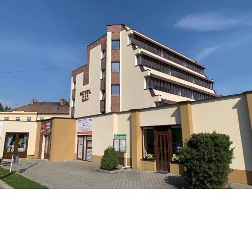 HOTEL SAN