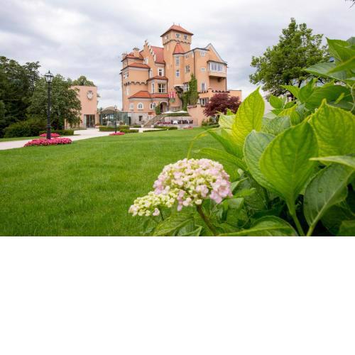 Hotel Schloss Mönchstein