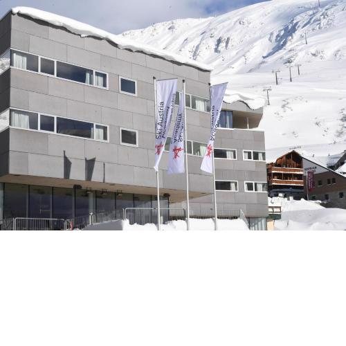 Hotel Ski Austria St.Christoph a.A.