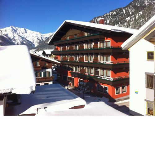 Hotel Tiroler Adler - bed and breakfast
