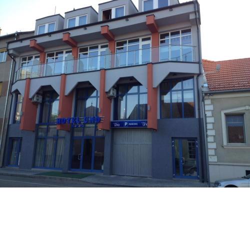 Hotel Uno