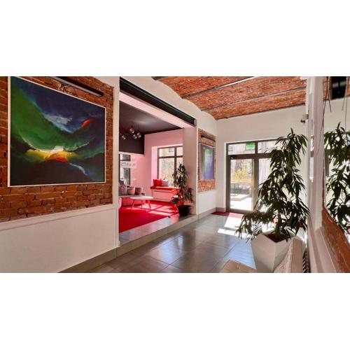 Hotel77