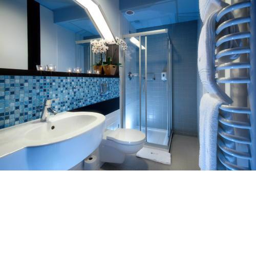 Hotton Hotel