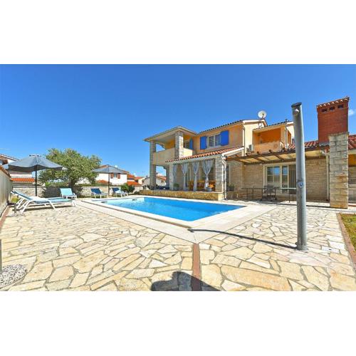 House Golubovo 2326