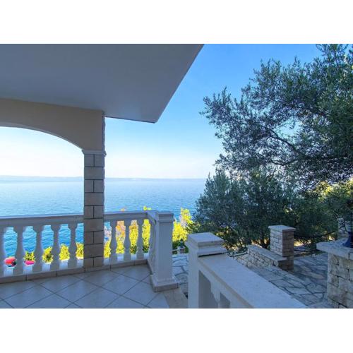 House Green Side Sunset- Four Bedroom House with Pool and Sea View