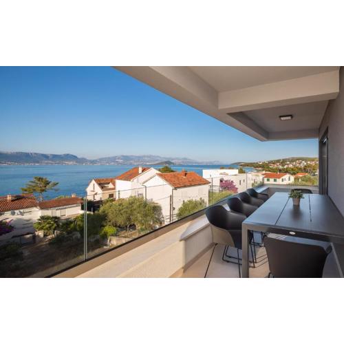 House & Home Slatine