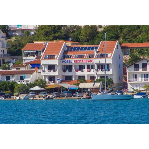 House HOTEL PLAVA LAGUNA