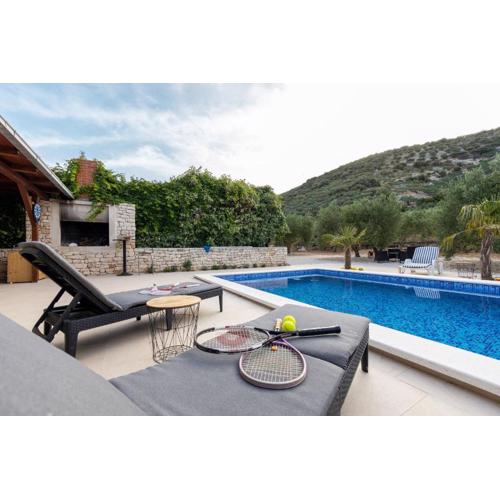 House Irena