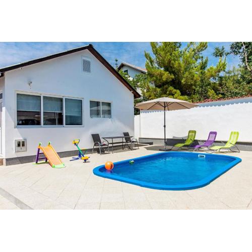 House Ivana Tribunj