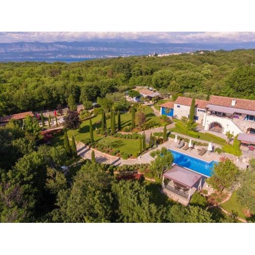 House of Olives Comfortable holiday residence
