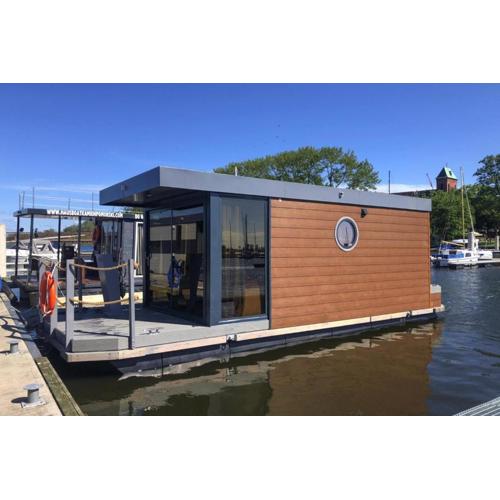 House on Water in Dziwnów near Clean Beach