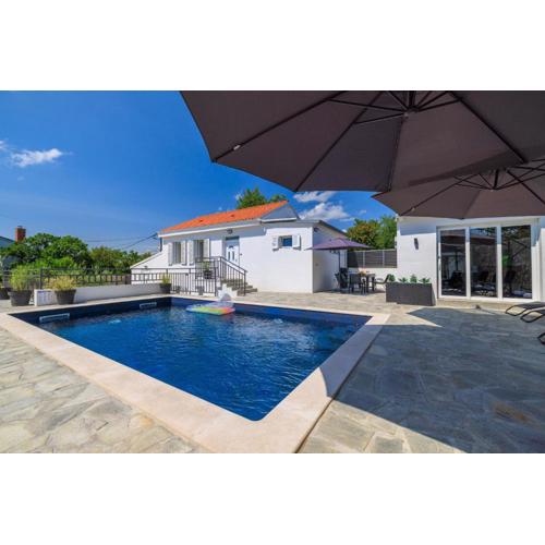 House Scaena