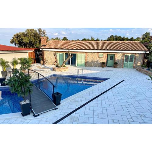 House Victoria 2 by Villas Guide
