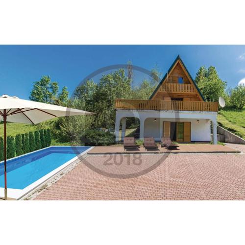 House with Pool and Sauna