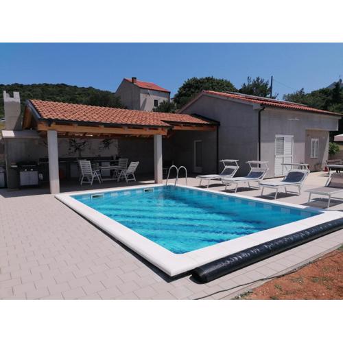 House with pool